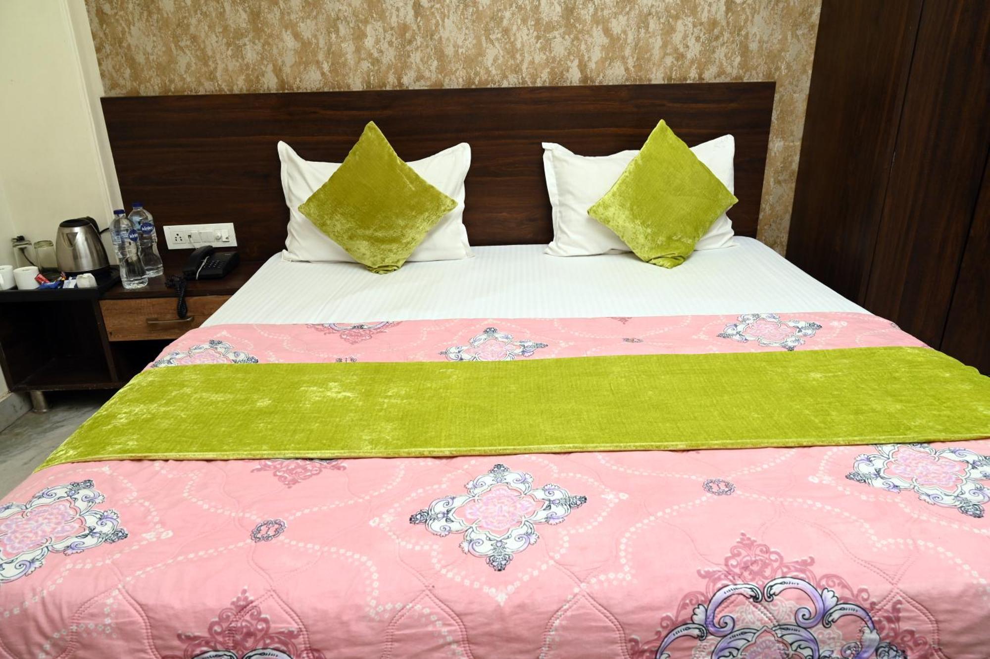 Hotel Pulse Inn Near Railway Station Jaipur Eksteriør billede