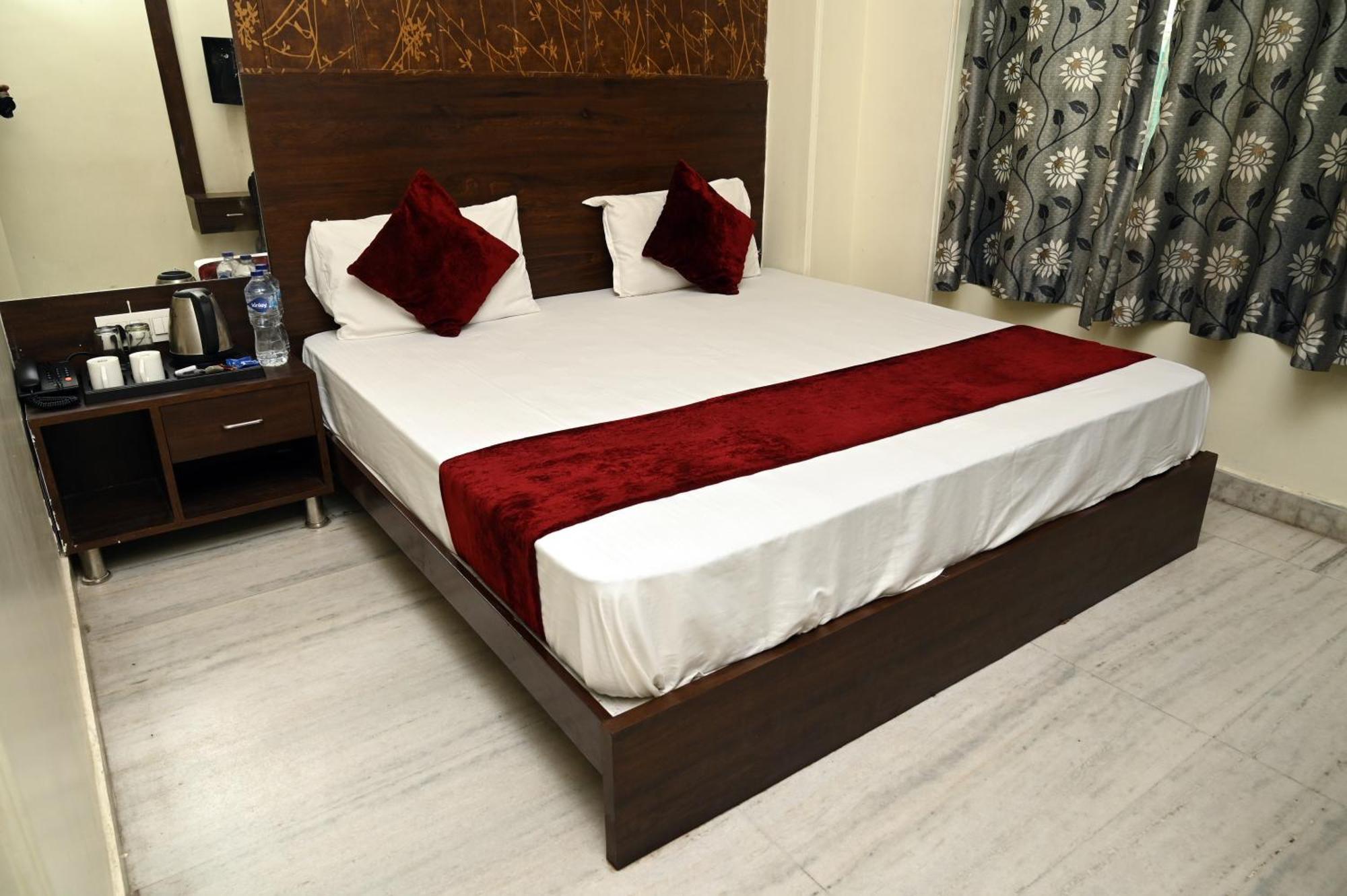 Hotel Pulse Inn Near Railway Station Jaipur Eksteriør billede