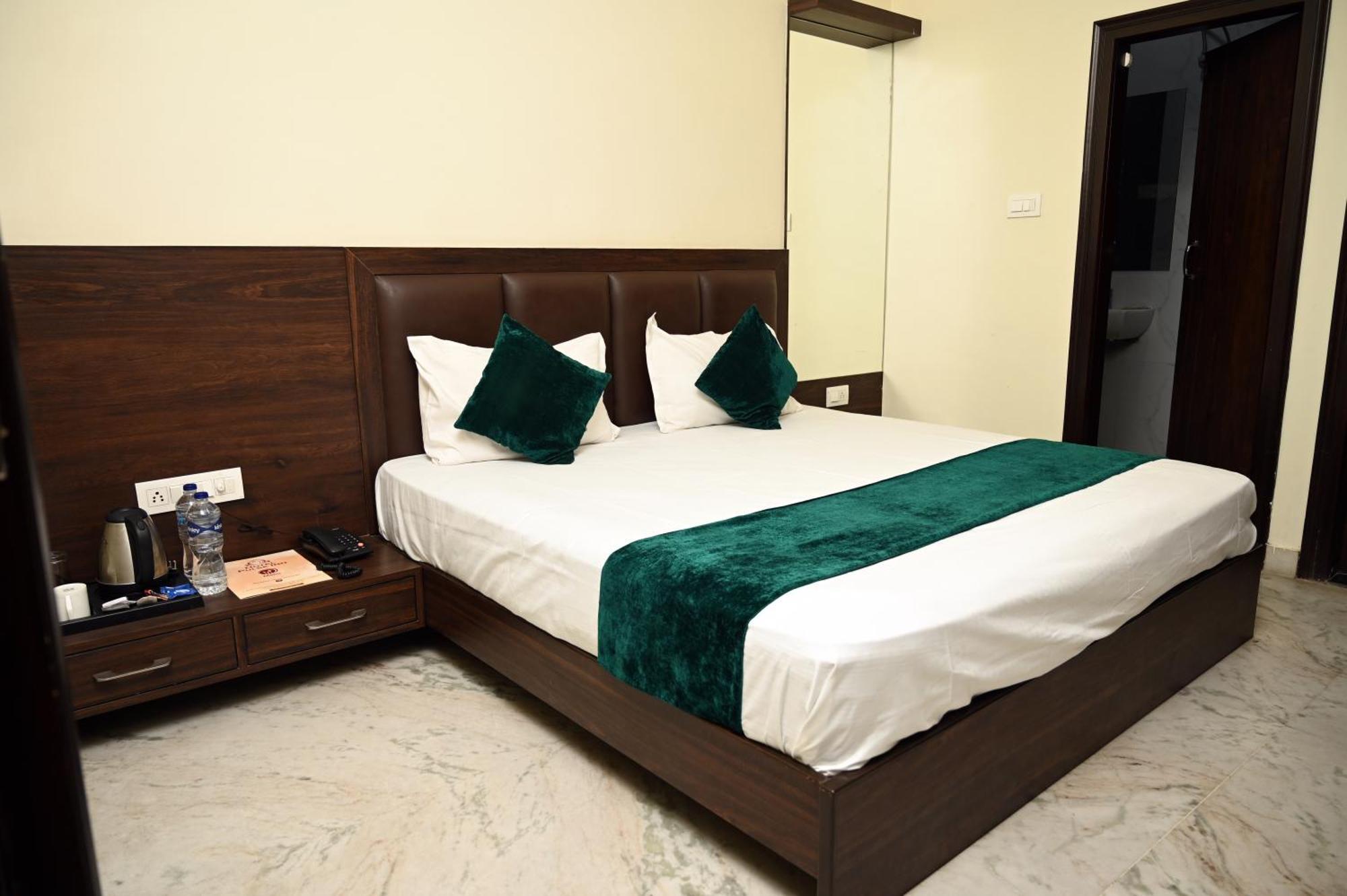 Hotel Pulse Inn Near Railway Station Jaipur Eksteriør billede